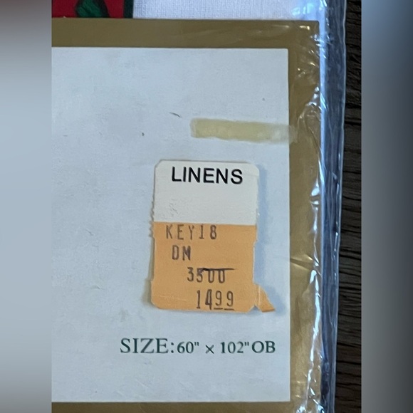 Vtg Xmas Tablecloth Holly Berry Winter Scroll Ribbons‎ Cotton Blend 60x102 A1 - Picture 3 of 7